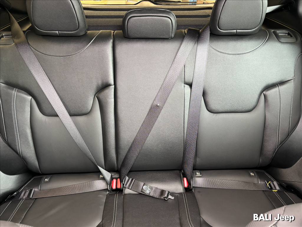 RENEGADE 1.3 T270 TURBO FLEX SAHARA AT615