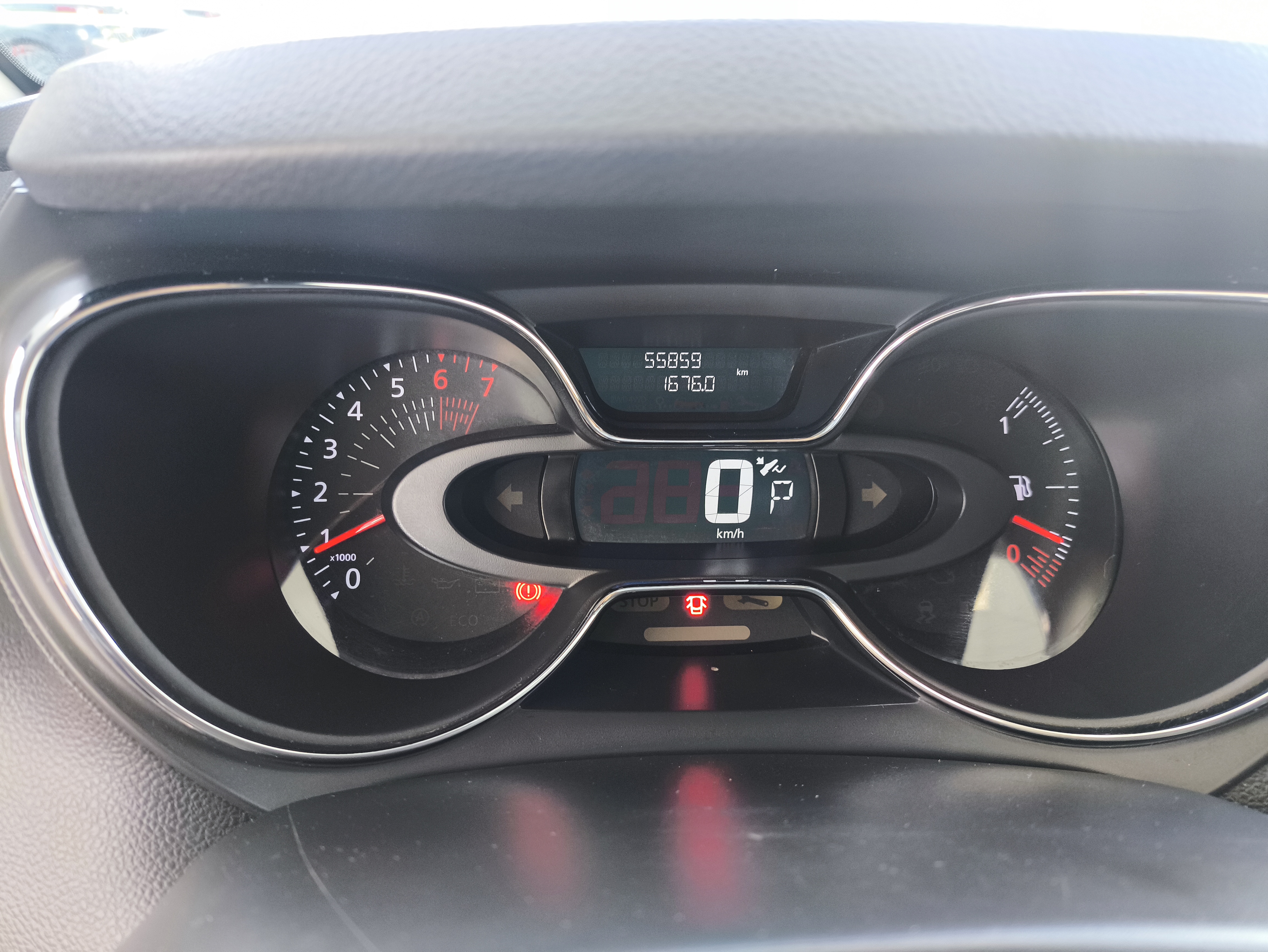 Renault-CAPTUR-1.6 16V SCE FLEX LIFE X-TRONIC