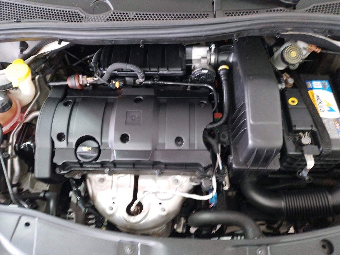 Peugeot-2008-1.6 16V FLEX CROSSWAY 4P AUTOMÁTICO