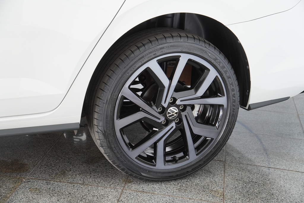 VIRTUS 1.4 250 TSI EXCLUSIVE AUTOMÁTICO13