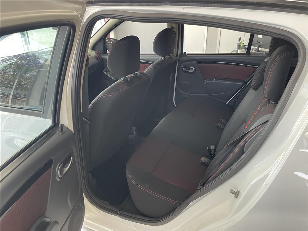 SANDERO 1.6 STEPWAY 8V FLEX 4P MANUAL SANDERO 1.6 STEPWAY 8V FLEX 4P MANUAL