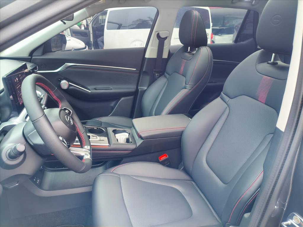 GS4 2.0 HEV ELITE AUTOMÁTICO8