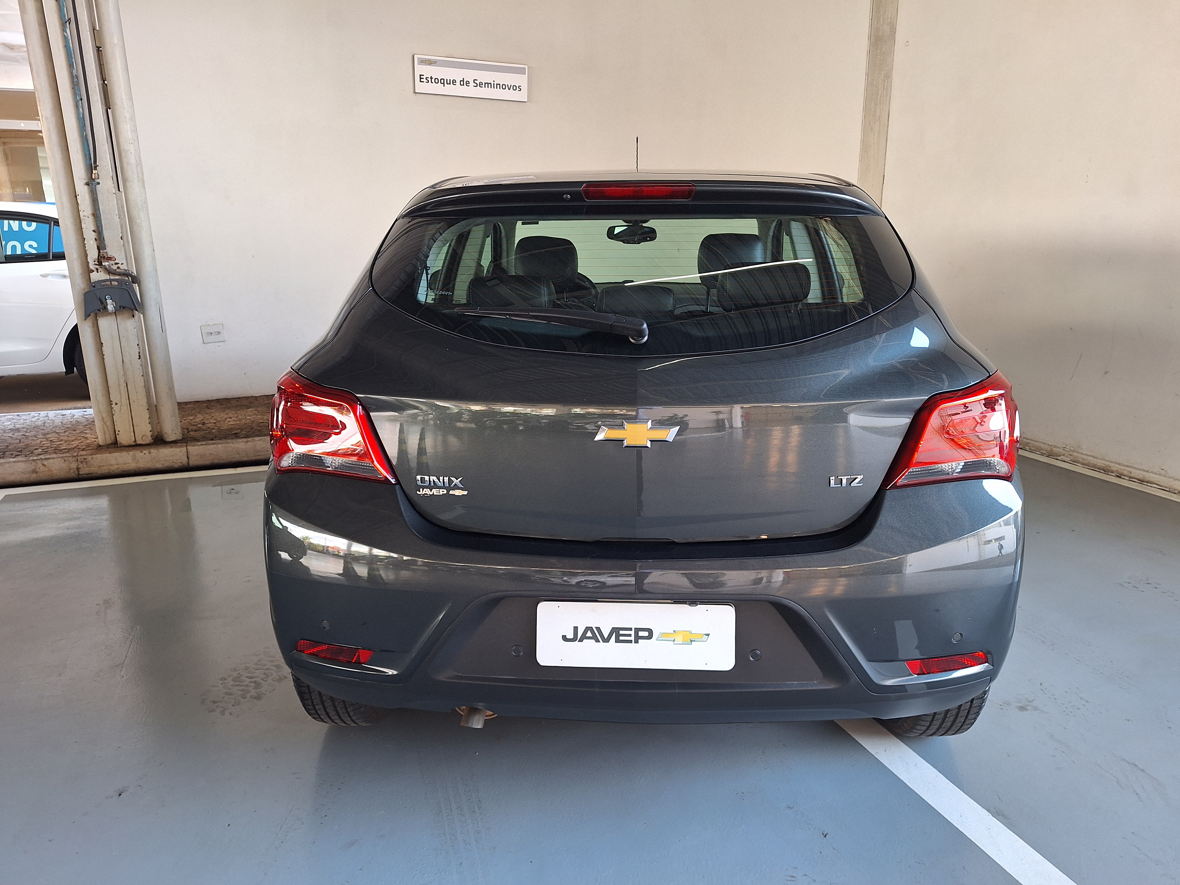 GM - Chevrolet-ONIX-1.4 MPFI LTZ 8V FLEX 4P AUTOMÁTICO