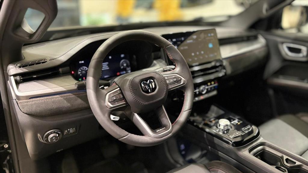 RAMPAGE 2.0 HURRICANE 4 TURBO GASOLINA R/T 4X4 AUTOMÁTICO3