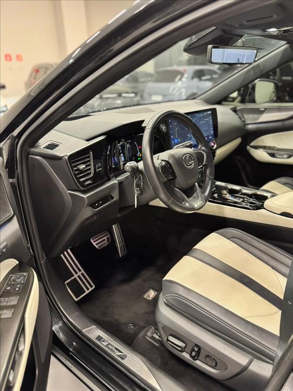 NX 350h 2.5 16V VVT-I HYBRID F-SPORT CVT AWD8