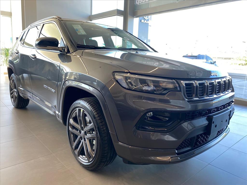 COMPASS 2.0 HURRICANE 4 TURBO GASOLINA OVERLAND AT9 COMPASS 2.0 HURRICANE 4 TURBO GASOLINA OVERLAND AT9