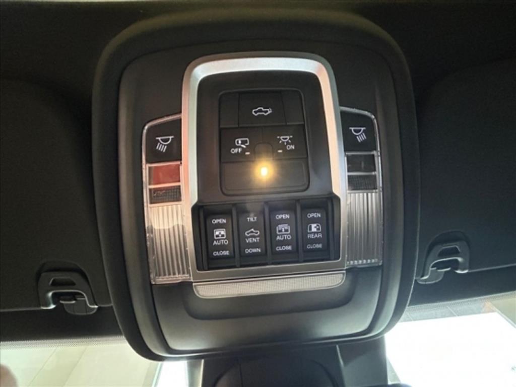 1500 5.7 V8 GASOLINA REBEL CD 4X4 AUTOMÁTICO17