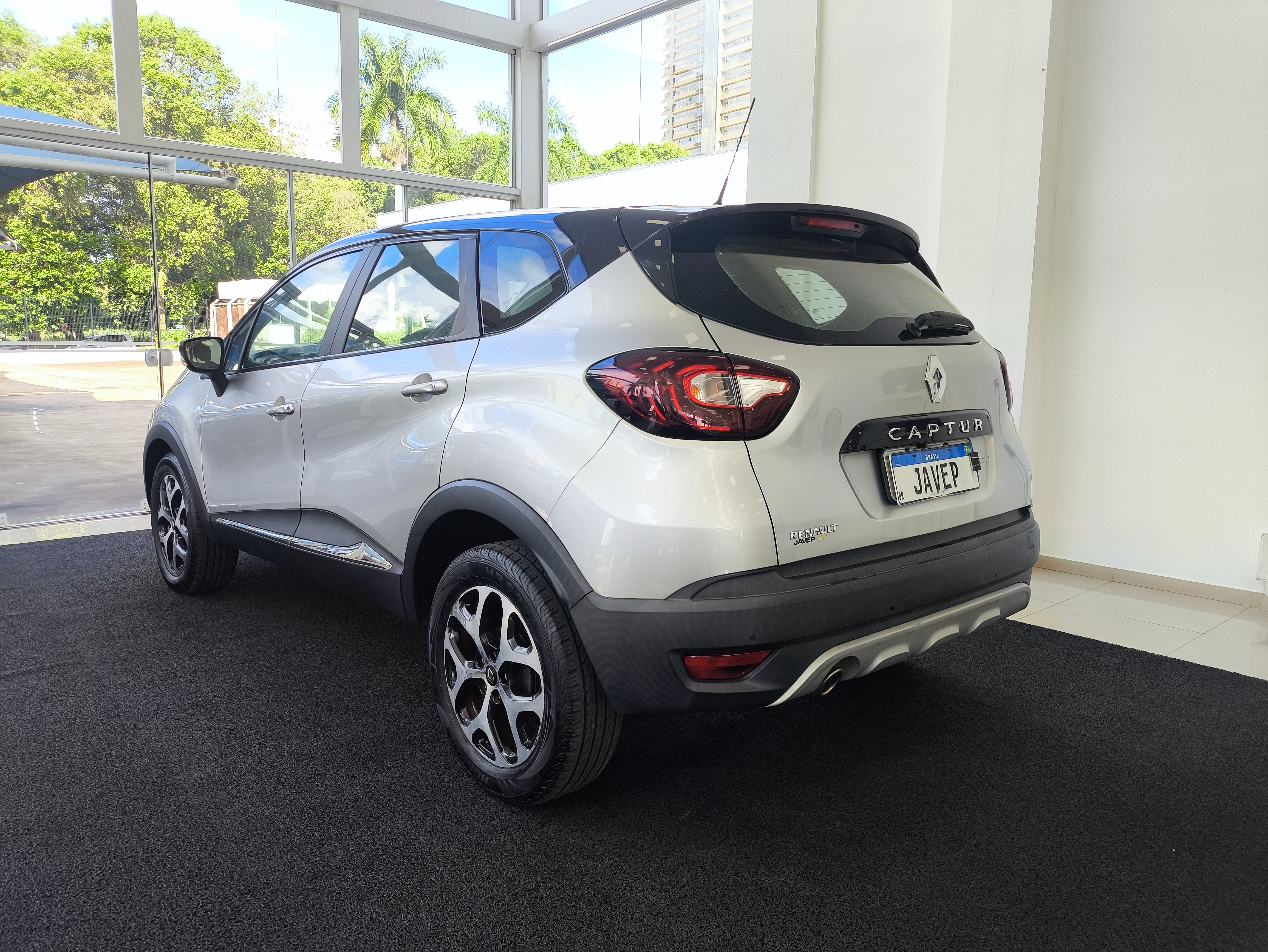 Renault-CAPTUR-1.6 16V SCE FLEX LIFE X-TRONIC