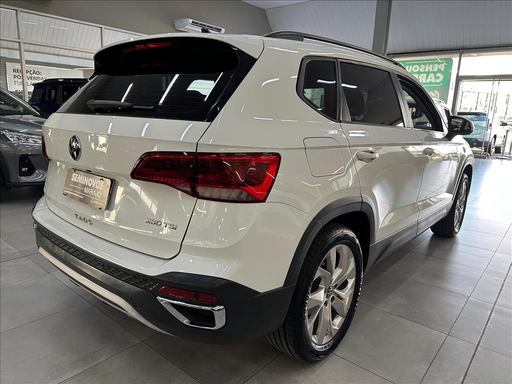 TAOS 1.4 250 TSI TOTAL FLEX COMFORTLINE AUTOMÁTICO11