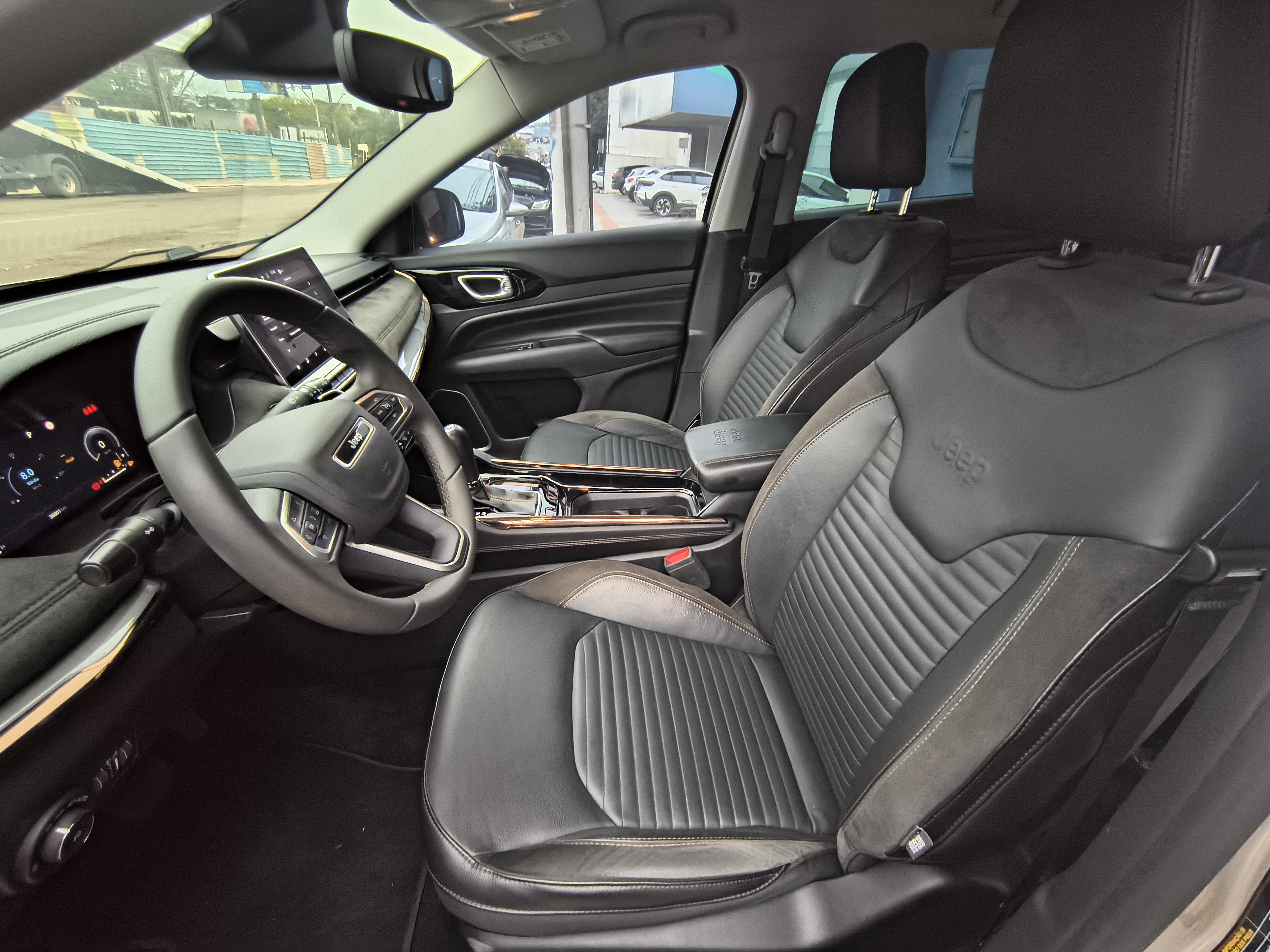 Jeep-COMMANDER-1.3 T270 TURBO FLEX LIMITED AT6