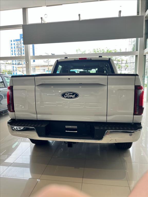 Ford-F-150-5.0 V8 GASOLINA CD LARIAT FX4 AUTOMÁTICO