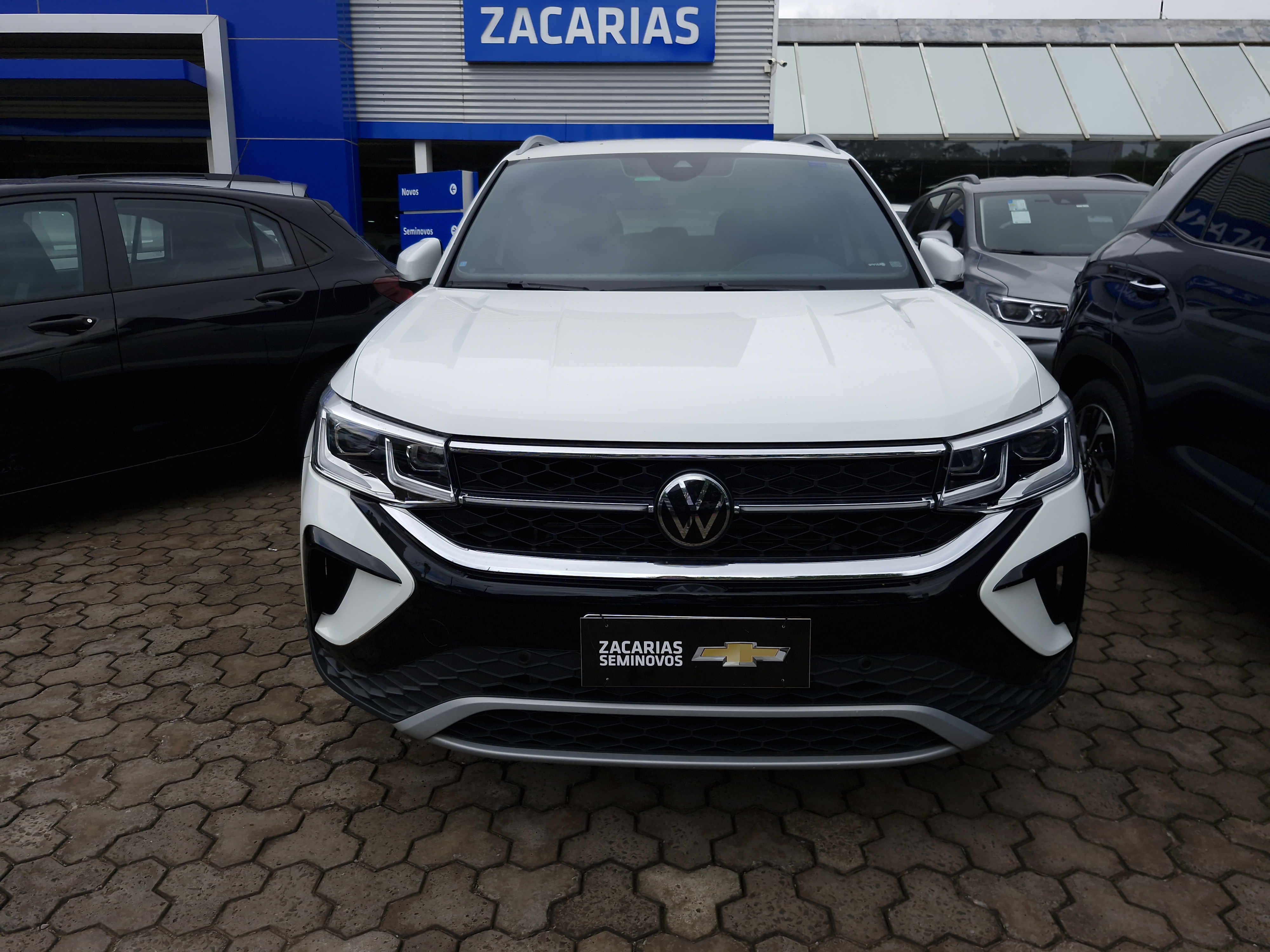 TAOS 1.4 250 TSI TOTAL FLEX HIGHLINE AUTOMÁTICO