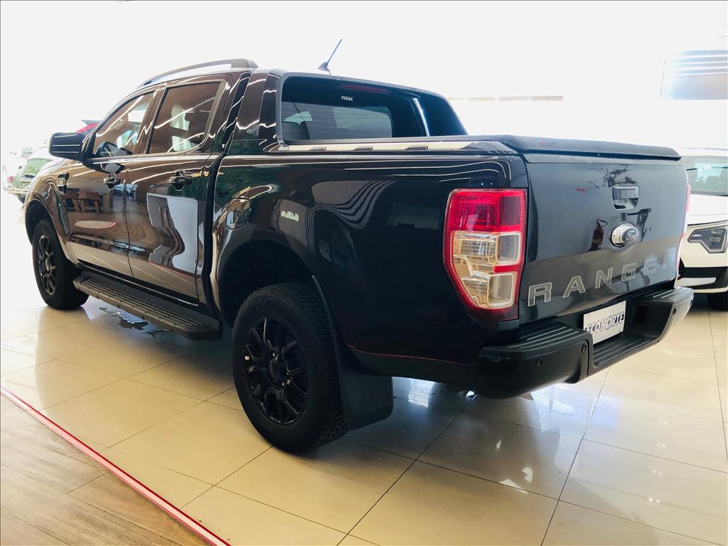 RANGER 2.2 BLACK 4X2 CD 16V DIESEL 4P AUTOMÁTICO5