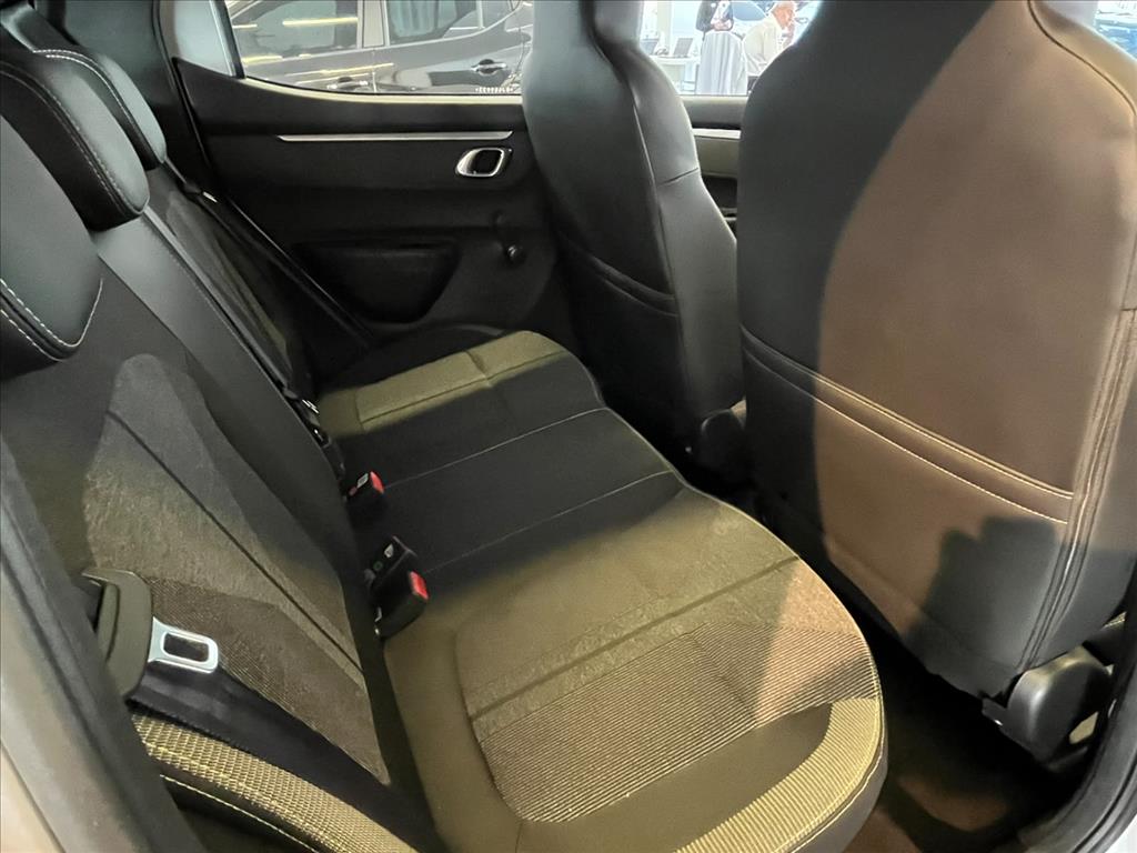 KWID 1.0 12V SCE FLEX OUTSIDER MANUAL13