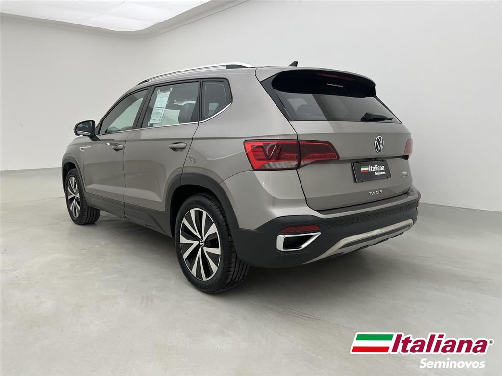 TAOS 1.4 250 TSI TOTAL FLEX HIGHLINE AUTOMÁTICO2