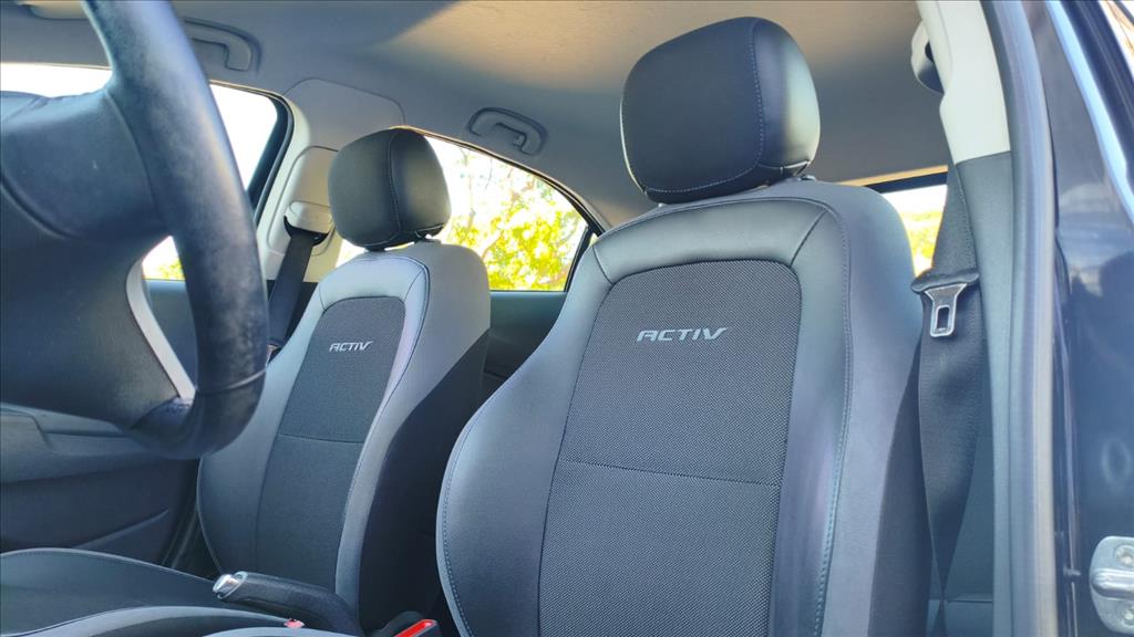 GM - Chevrolet-ONIX-1.4 MPFI ACTIV 8V FLEX 4P AUTOMÁTICO