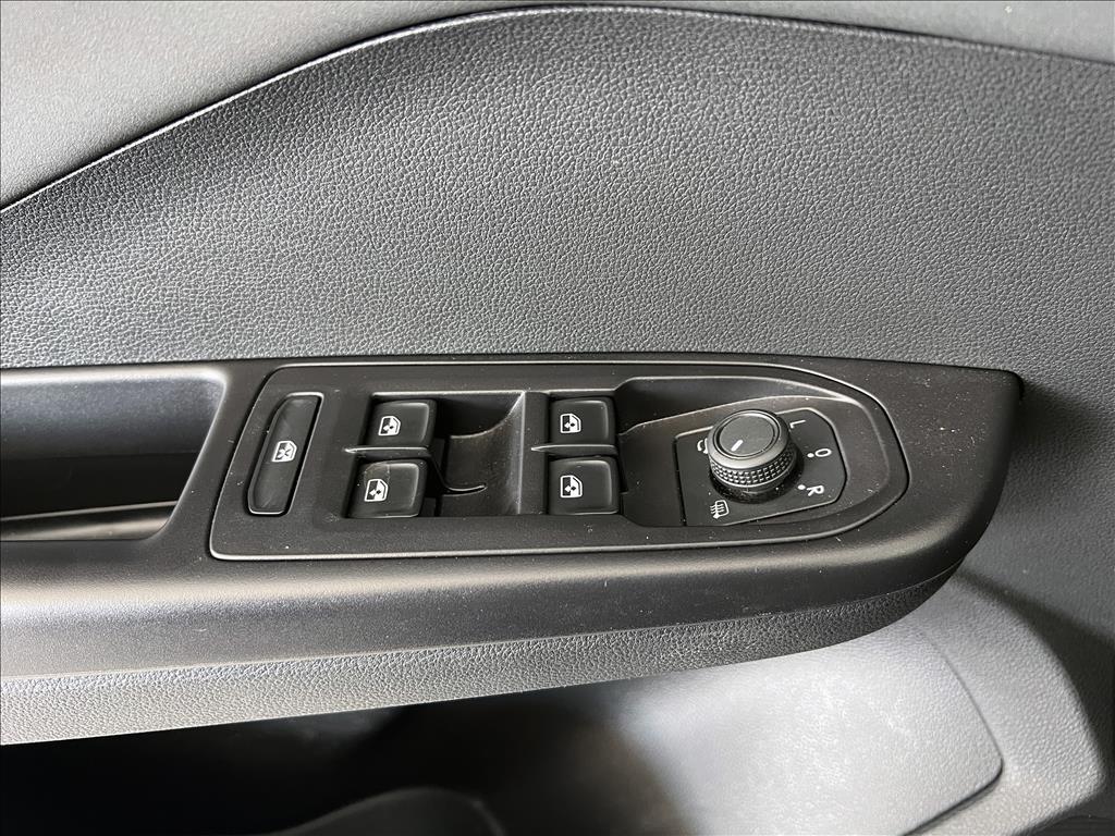 TAOS 1.4 250 TSI TOTAL FLEX HIGHLINE AUTOMÁTICO15