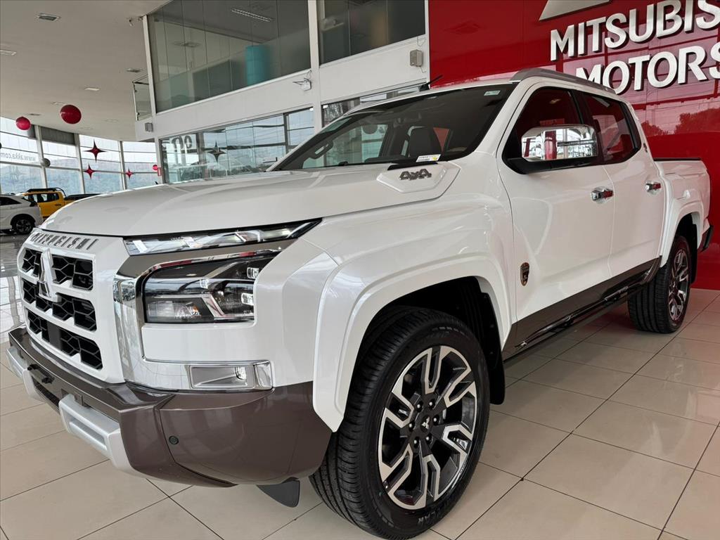 Mitsubishi-TRITON-2.4 BITURBO DIESEL CD TERRA 4X4 AUTOMÁTICO