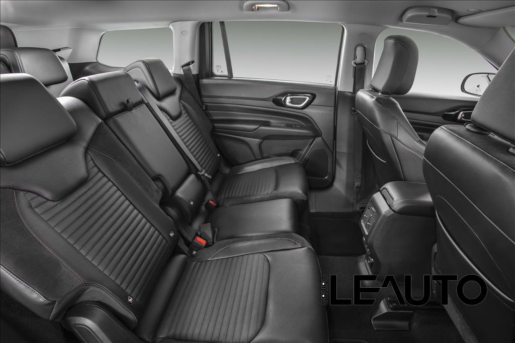 COMMANDER 1.3 T270 TURBO FLEX LIMITED AT6 COMMANDER 1.3 T270 TURBO FLEX LIMITED AT6