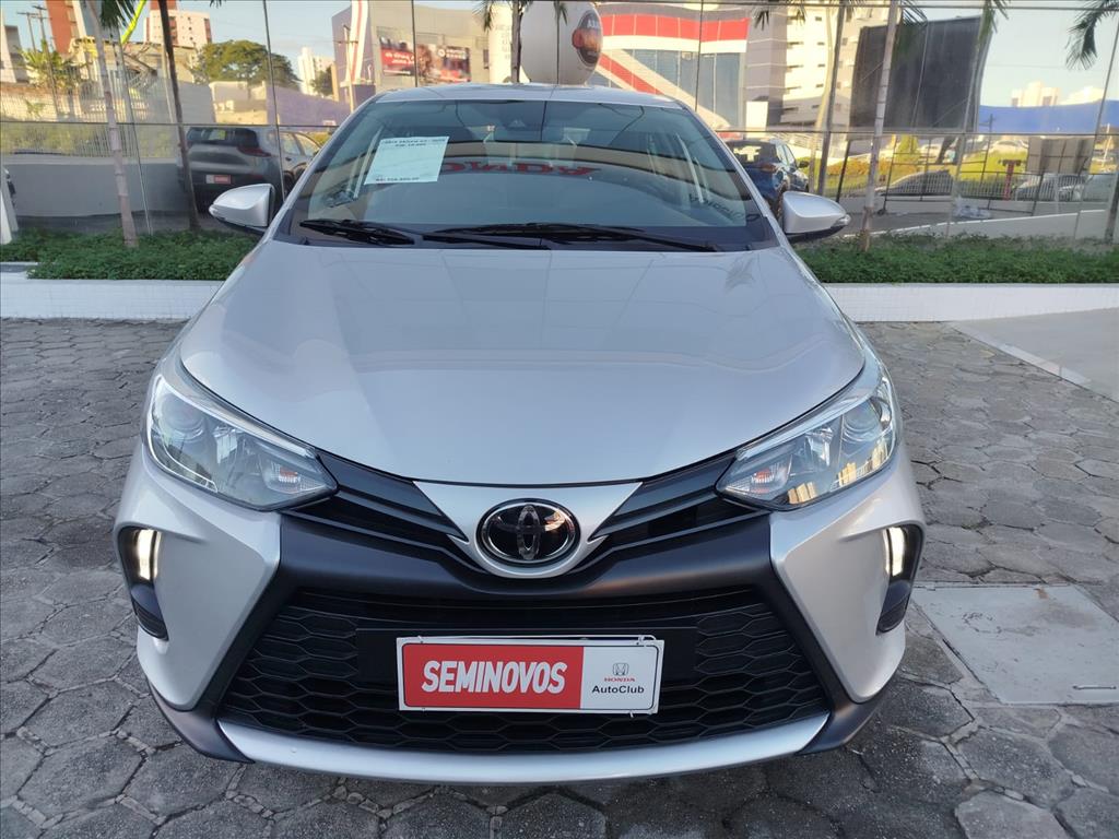 YARIS 1.5 16V FLEX SEDAN XS MULTIDRIVE