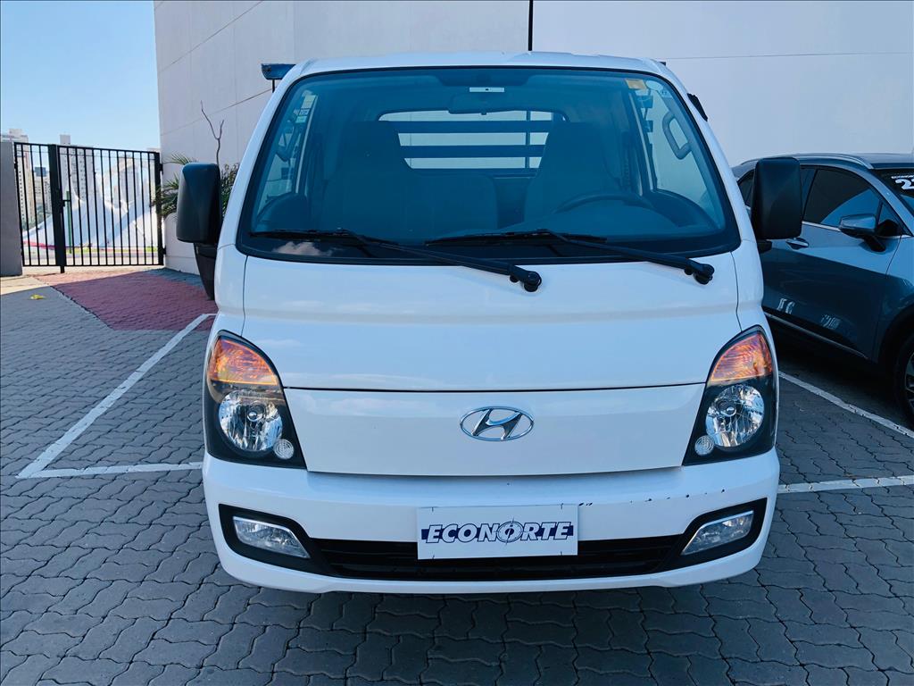 HR 2.5 LONGO SEM CAÇAMBA 4X2 16V 130CV TURBO INTERCOOLER DIESEL 2P MANUAL1