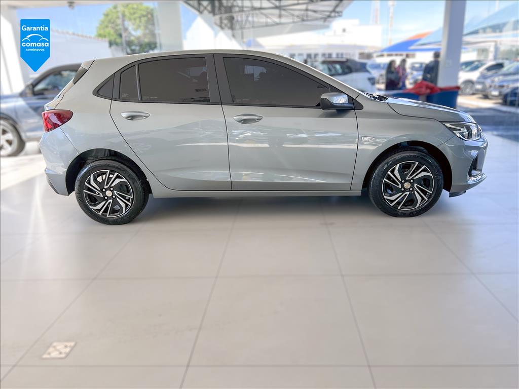 ONIX 1.0 TURBO FLEX LT AUTOMÁTICO3