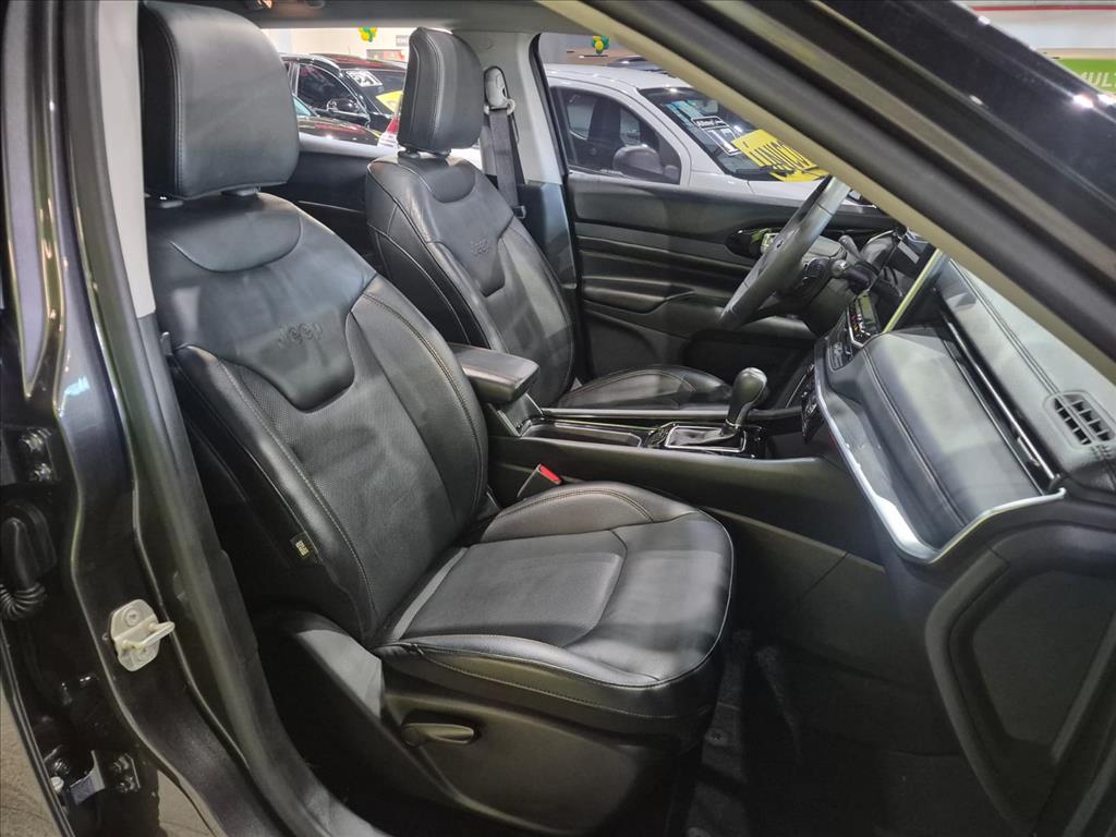 COMPASS 1.3 T270 TURBO FLEX LIMITED AT610