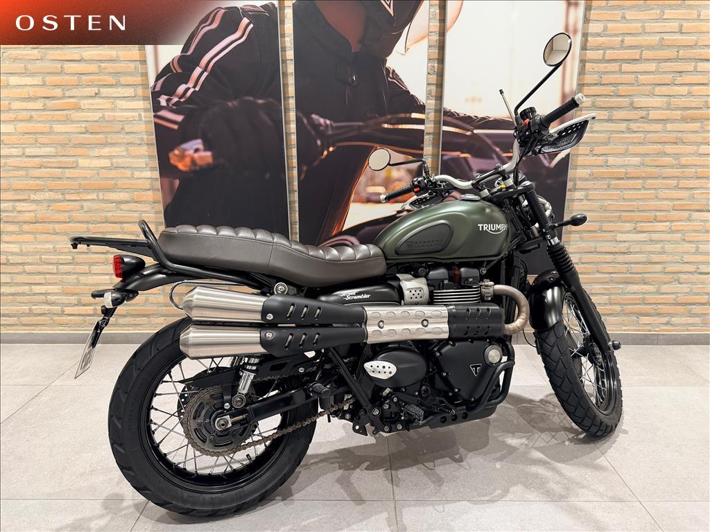 TRIUMPH-SCRAMBLER-STREET