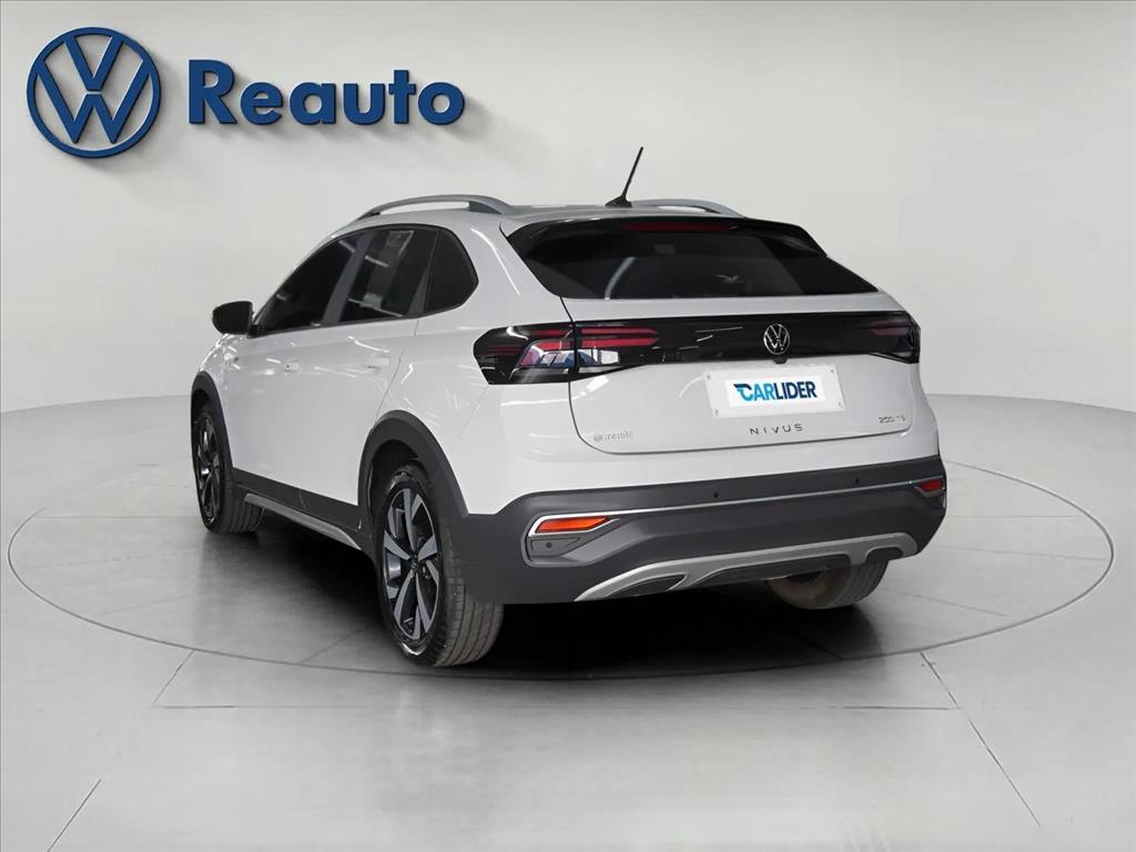 NIVUS 1.0 200 TSI TOTAL FLEX HIGHLINE AUTOMÁTICO5