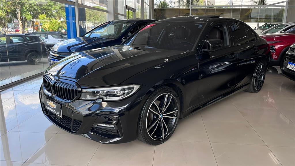 320i 2.0 16V TURBO GASOLINA M SPORT AUTOMÁTICO