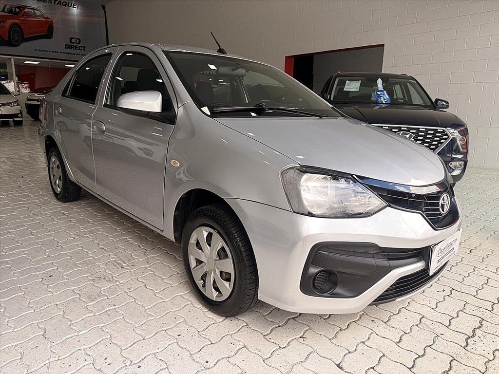 Toyota Etios - 1.5 X SEDAN 16V FLEX 4P MANUAL