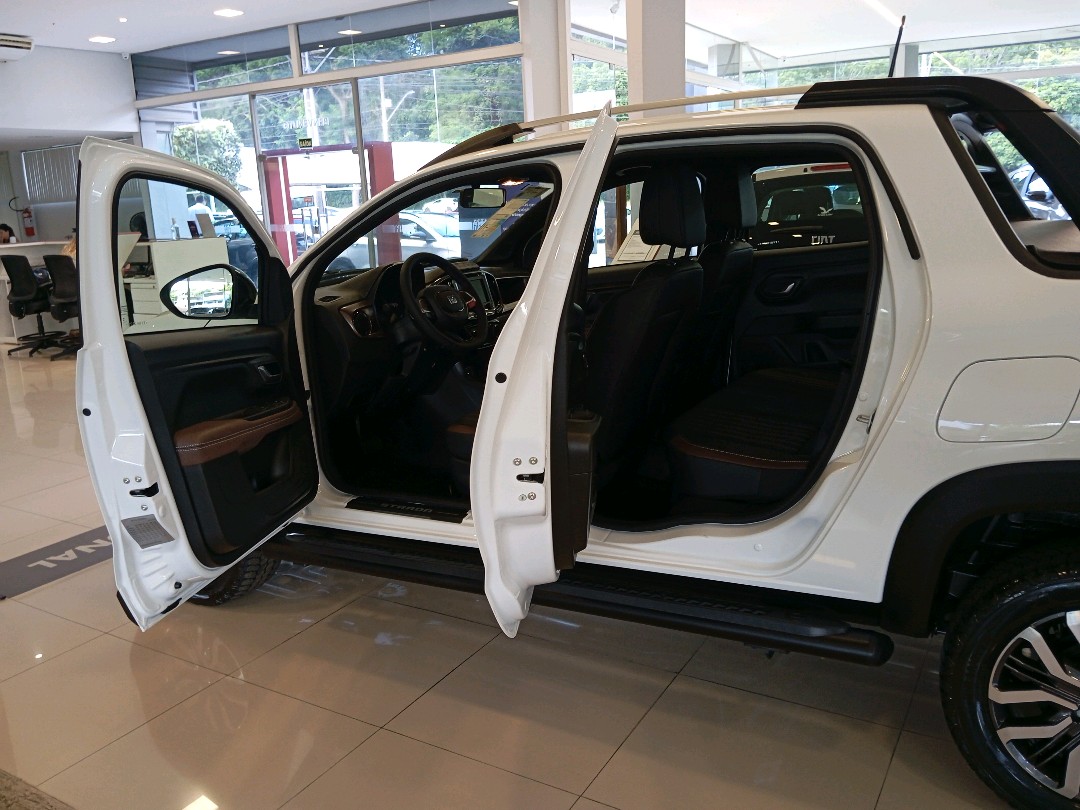 STRADA 1.0 TURBO 200 FLEX RANCH CD CVT11