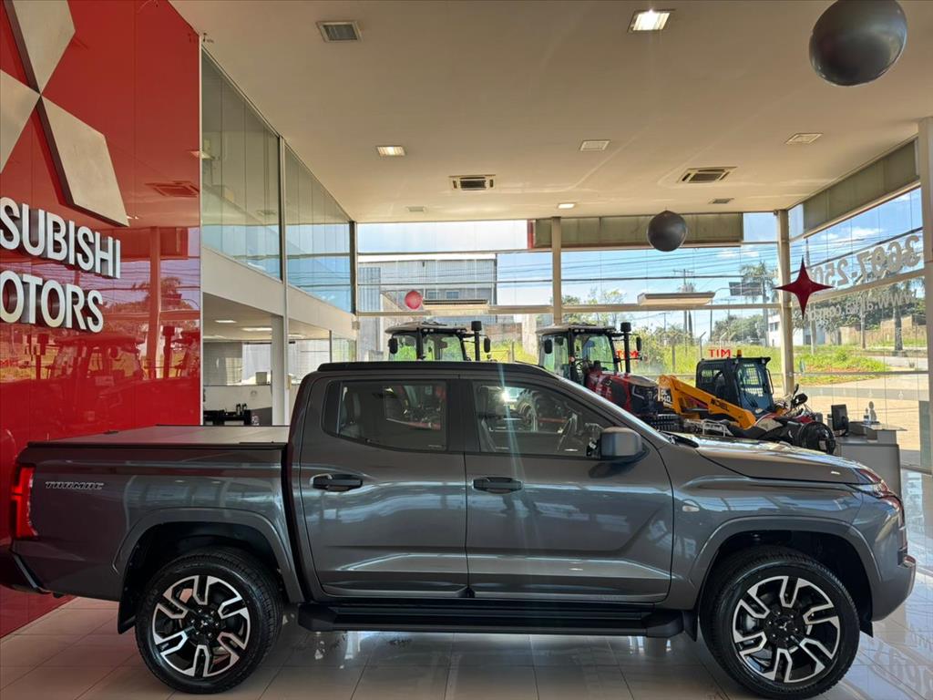 Mitsubishi-TRITON-2.4 BITURBO DIESEL CD TARMAC 4X2 AUTOMÁTICO