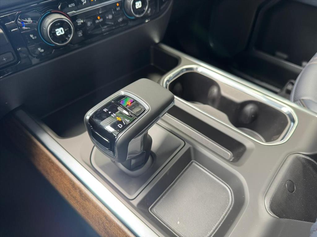 SILVERADO 5.3 V8 GASOLINA 1500 HIGH COUNTRY 4X4 AUTOMÁTICO14