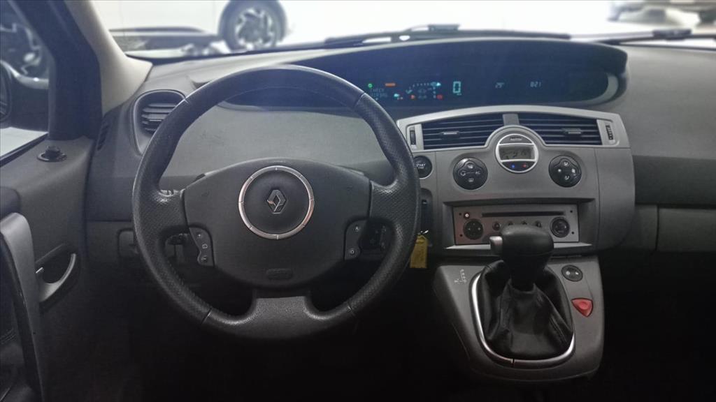 GRAND SCÉNIC 2.0 DYNAMIQUE 16V GASOLINA 4P AUTOMÁTICO4