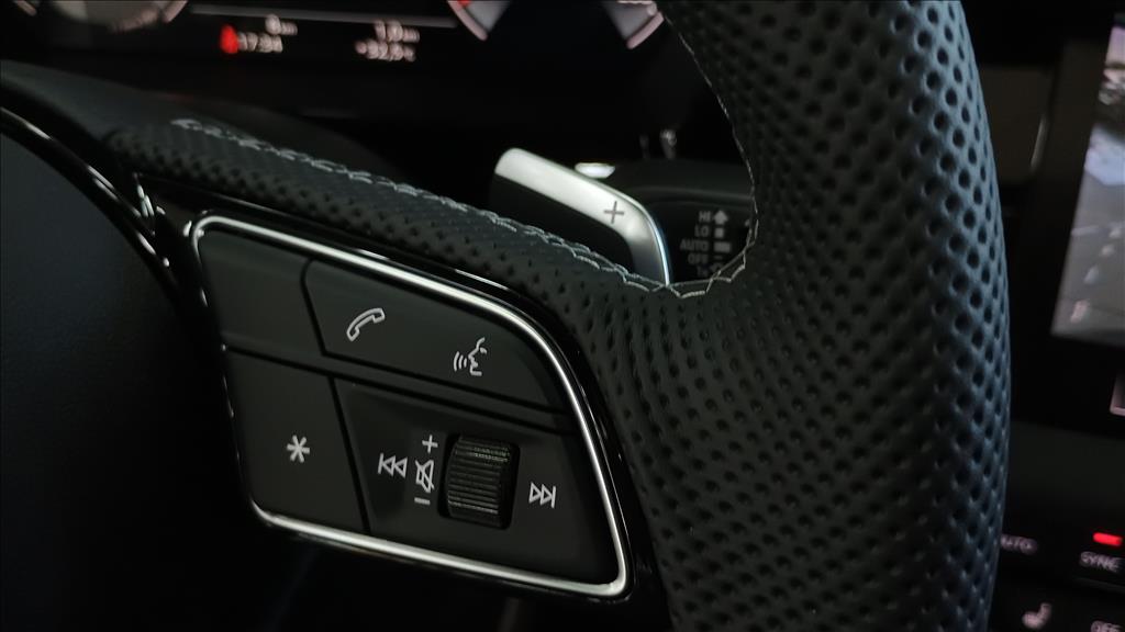 A3 2.0 40 TFSI GASOLINA SEDAN PERFORMANCE BLACK S-TRONIC8