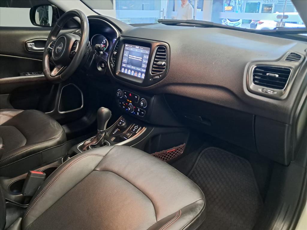 COMPASS 2.0 16V DIESEL TRAILHAWK 4X4 AUTOMÁTICO7