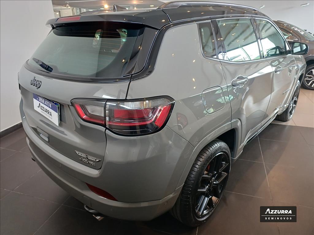 COMPASS 2.0 HURRICANE 4 TURBO GASOLINA BLACKHAWK AT95