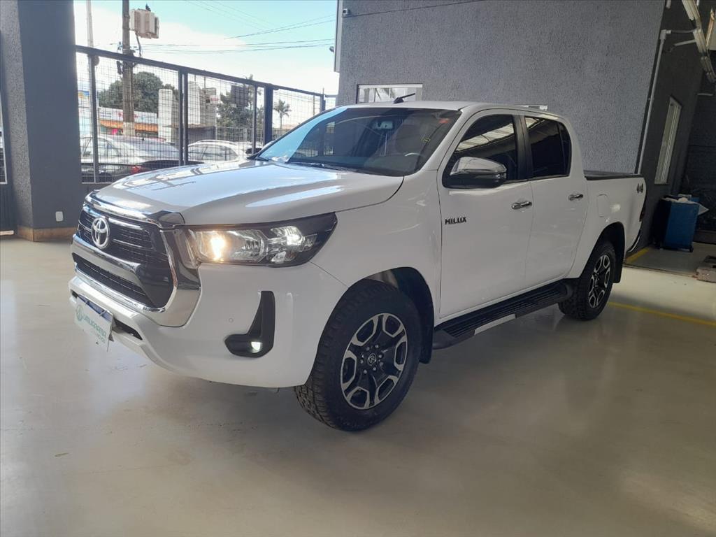 HILUX 2.8 D-4D TURBO DIESEL CD SRV 4X4 AUTOMÁTICO