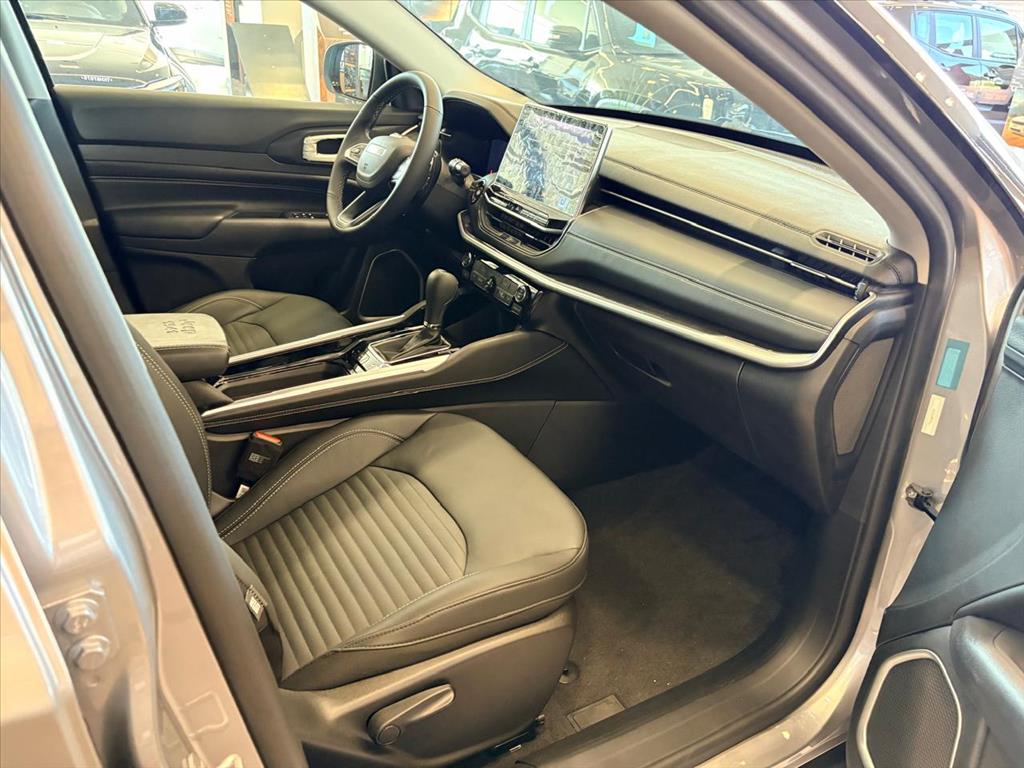 COMMANDER 1.3 T270 TURBO FLEX LONGITUDE AT615