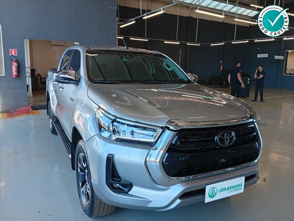 HILUX 2.8 D-4D TURBO DIESEL CD SRX 4X4 AUTOMÁTICO2