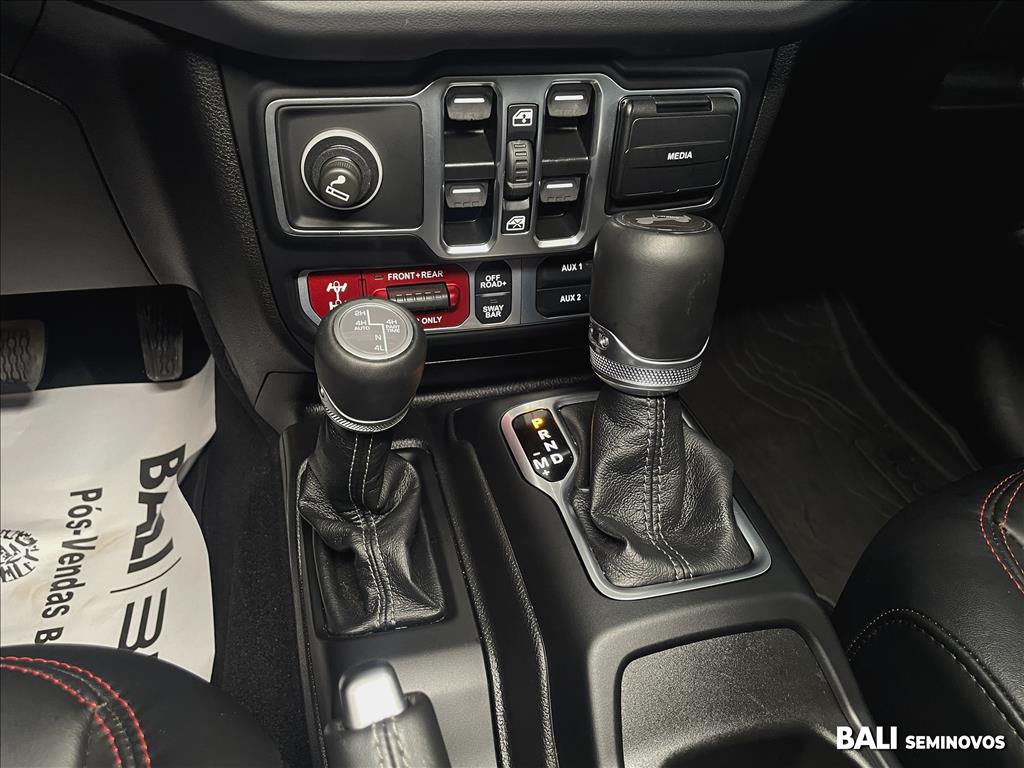WRANGLER 2.0 TURBO GASOLINA RUBICON 4P 4X4 AT811