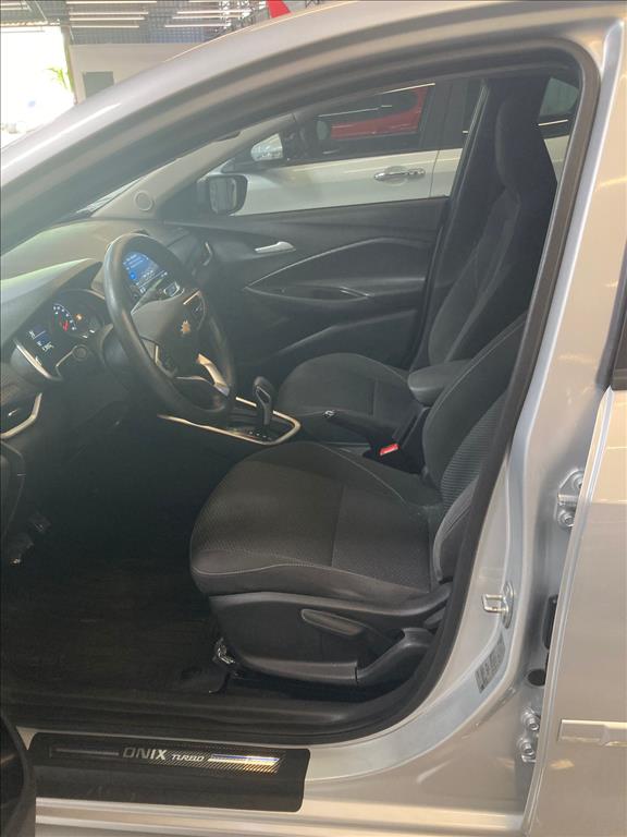 ONIX PLUS 1.0 TURBO FLEX LT AUTOMÁTICO8