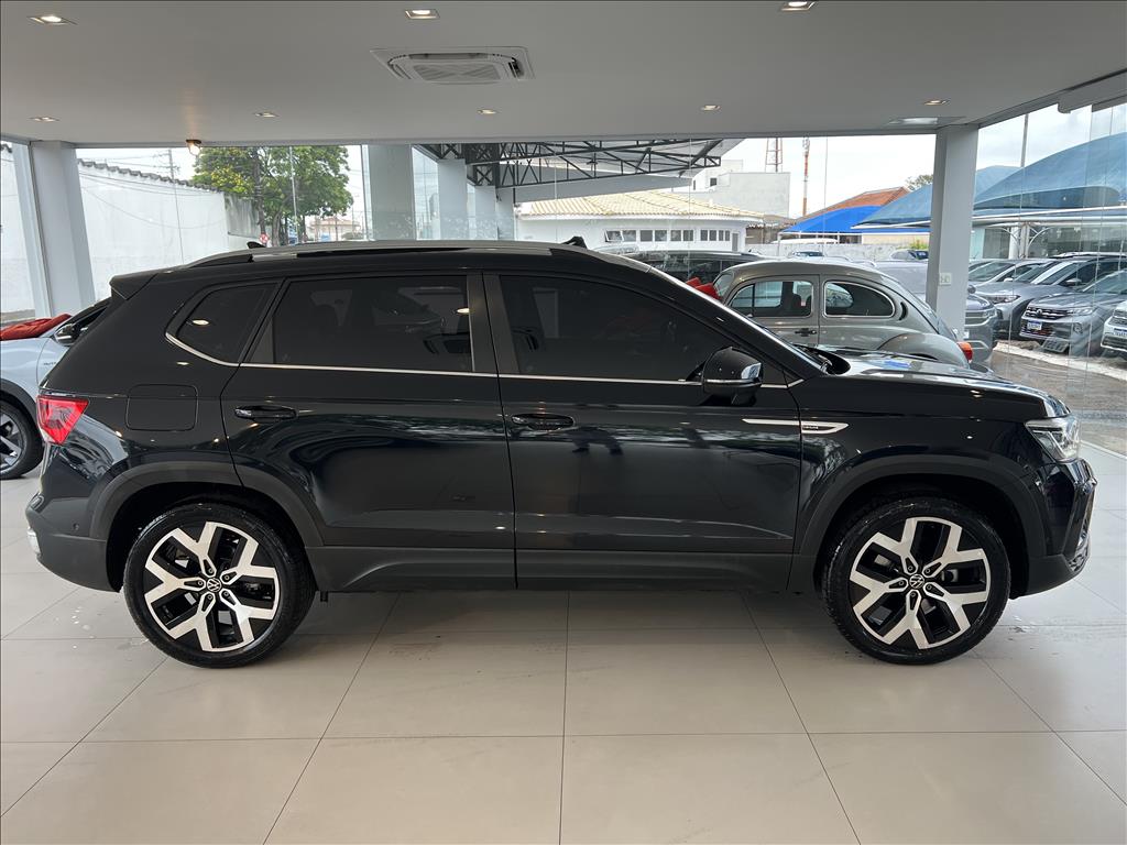 TAOS 1.4 250 TSI TOTAL FLEX HIGHLINE AUTOMÁTICO3