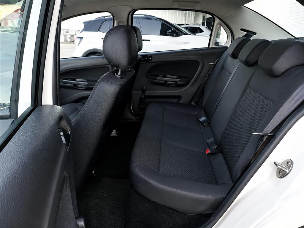 VOYAGE 1.0 12V MPI TOTALFLEX 4P MANUAL11