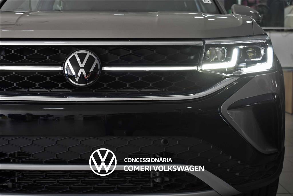 TAOS 1.4 250 TSI TOTAL FLEX HIGHLINE AUTOMÁTICO9