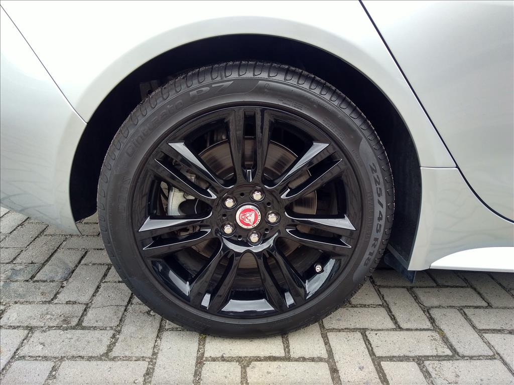XE 2.0 16V SI4 TURBO GASOLINA R-SPORT 4P AUTOMÁTICO