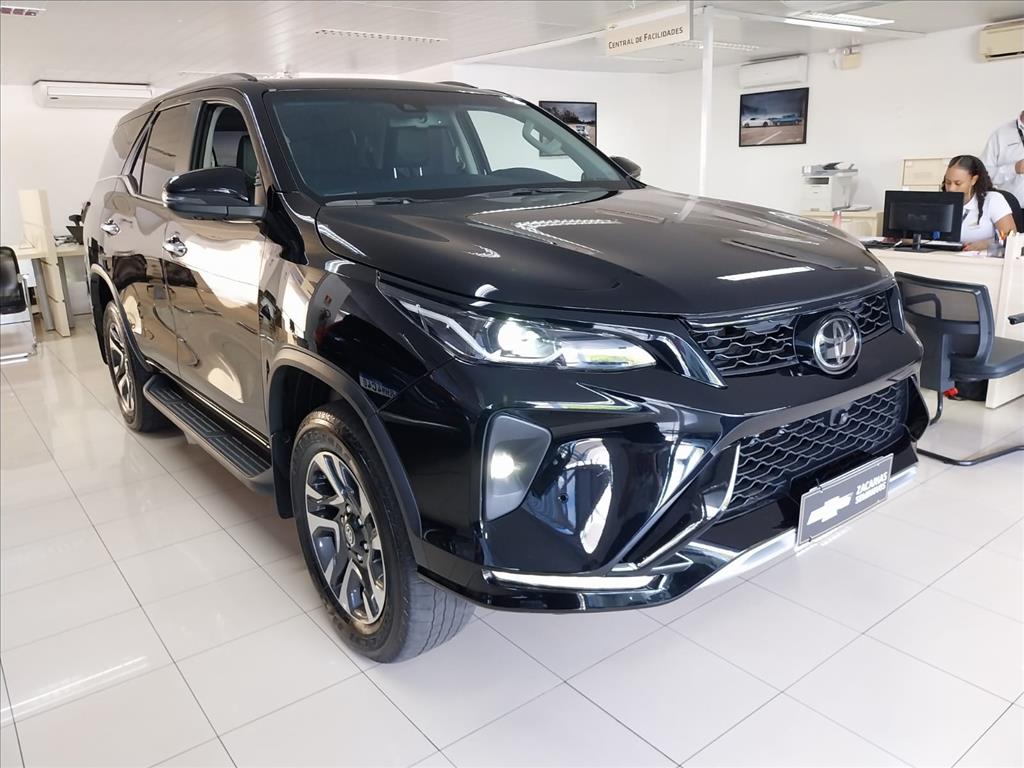 HILUX SW4 2.8 D-4D TURBO DIESEL SRX PLATINUM 7L 4X4 AUTOMÁTICO2