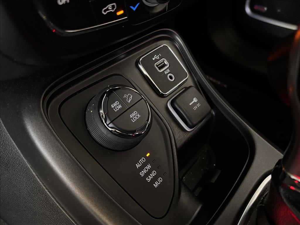 COMPASS 2.0 16V DIESEL LIMITED 4X4 AUTOMÁTICO COMPASS 2.0 16V DIESEL LIMITED 4X4 AUTOMÁTICO