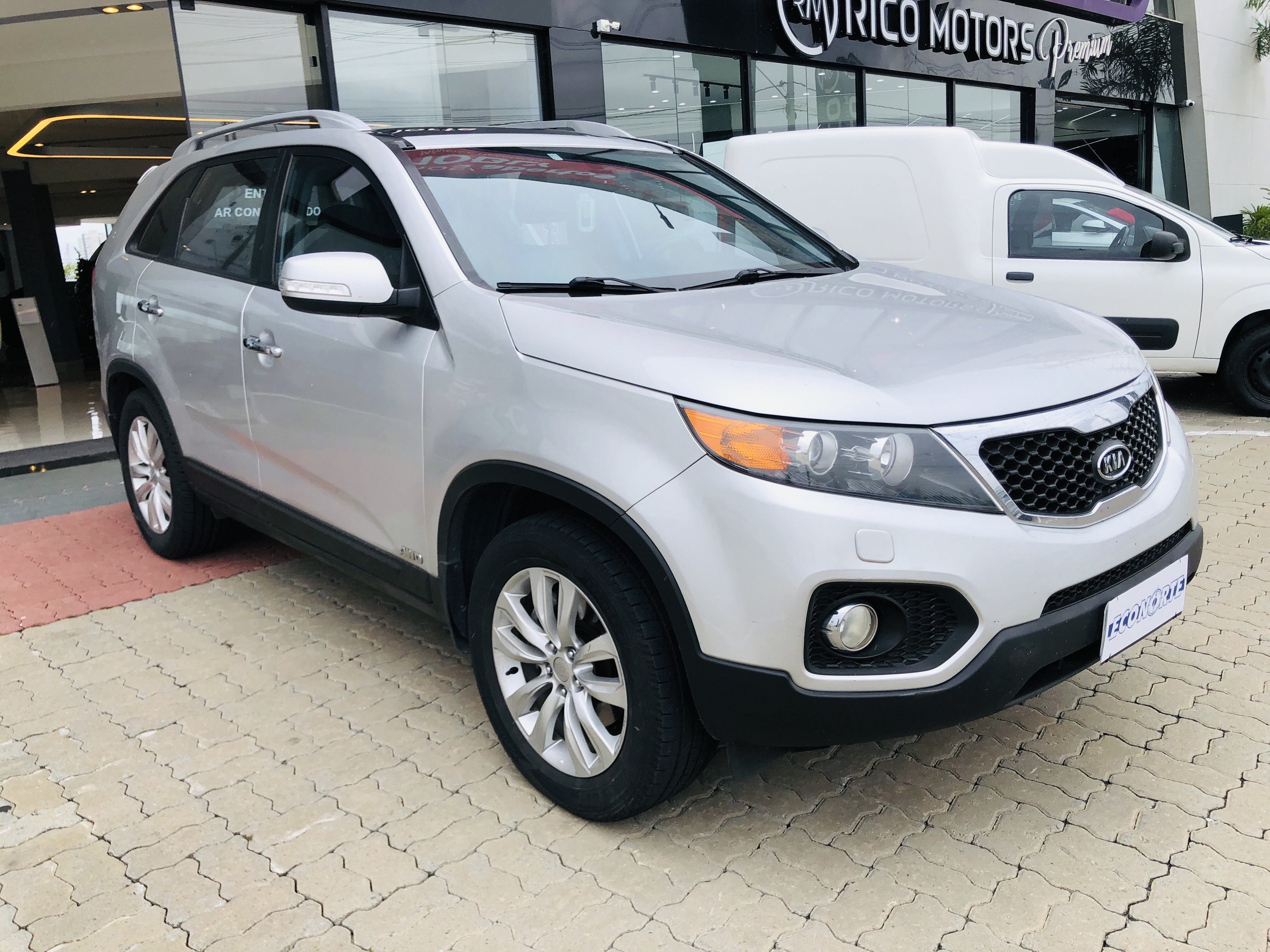 SORENTO 3.5 S.658 V6 4X4 24V GASOLINA 4P AUTOMÁTICO2